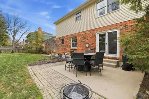 Exterior - 7468 Kingston View Ct, Cincinnati, OH 45255 photo 7 of 8