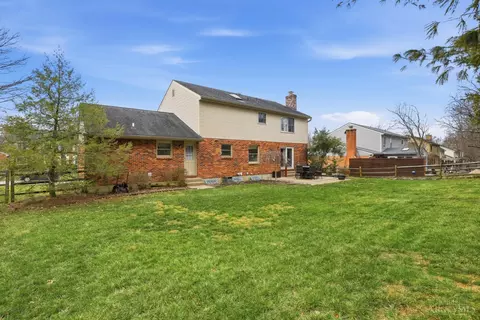 Exterior - 7468 Kingston View Ct, Cincinnati, OH 45255 photo 4 of 8