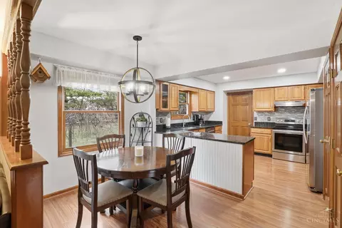Kitchen - 7468 Kingston View Ct, Cincinnati, OH 45255 photo 5 of 5