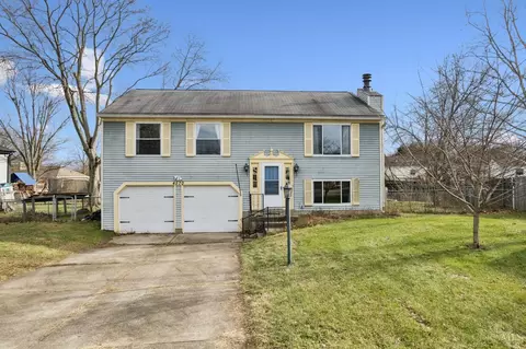 4570 Creekwood Ct, Batavia, OH 45103