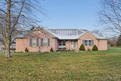 2226 Sharon View Ct, Lebanon, OH 45036