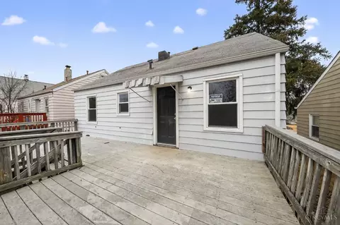 Exterior - 1877 Ashbrook Dr, Cincinnati, OH 45238 photo 7 of 7