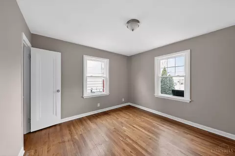 Bedroom - 1877 Ashbrook Dr, Cincinnati, OH 45238 photo 4 of 4