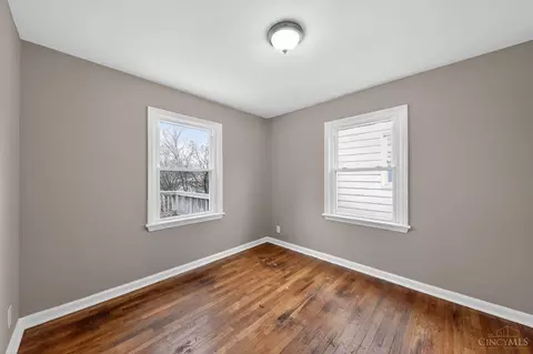 Bedroom - 1877 Ashbrook Dr, Cincinnati, OH 45238 photo 1 of 4