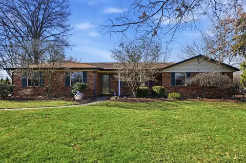 9411 Gina Dr, West Chester, OH 45069