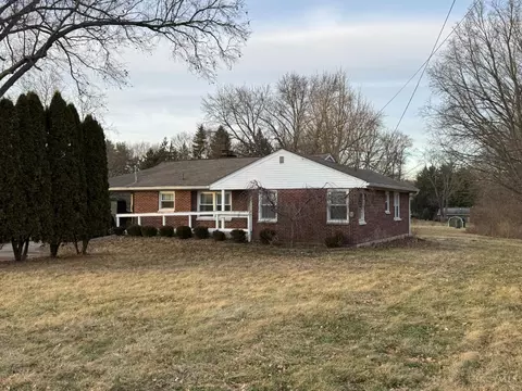 1740 Wilmington Rd, Lebanon, OH 45036