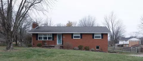 9385 Gina Dr, West Chester, OH 45069