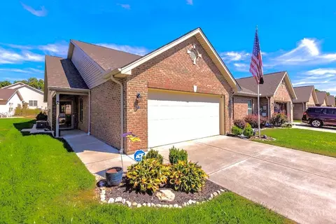 717 Villa Ct, Trenton, OH 45067