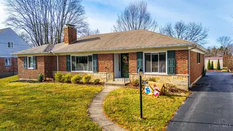 8101 Sagamore Dr, Cincinnati, OH 45236