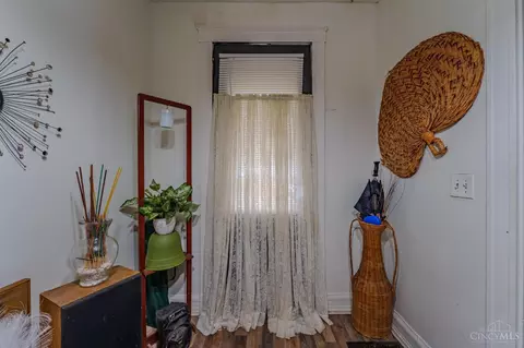 Entry Way - 3610 Bevis Ave, Cincinnati, OH 45207 photo 1 of 5