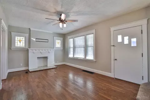 Living - 4136 Maple Dr, Cincinnati, OH 45209 photo 2 of 5
