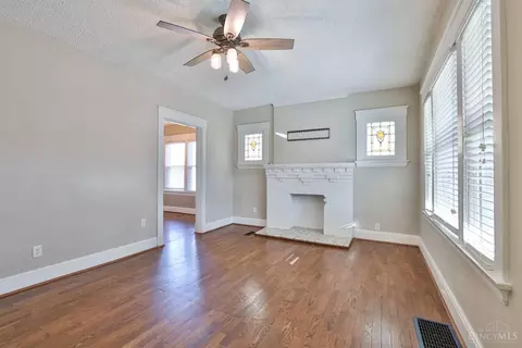 Living - 4136 Maple Dr, Cincinnati, OH 45209 photo 1 of 5