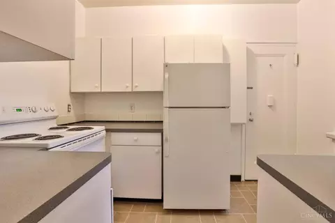 Kitchen - 2376 Madison Rd, Cincinnati, OH 45208 photo 1 of 3