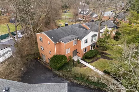 1812 Belle Meade Ct, Cincinnati, OH 45230