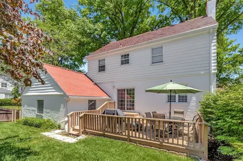 Exterior - 3935 Eileen Dr, Cincinnati, OH 45209 photo 2 of 23