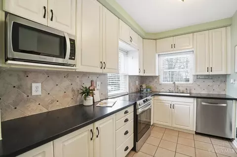 Kitchen - 3935 Eileen Dr, Cincinnati, OH 45209 photo 6 of 6