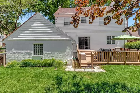 Exterior - 3935 Eileen Dr, Cincinnati, OH 45209 photo 9 of 23