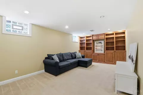 Living - 3935 Eileen Dr, Cincinnati, OH 45209 photo 5 of 5