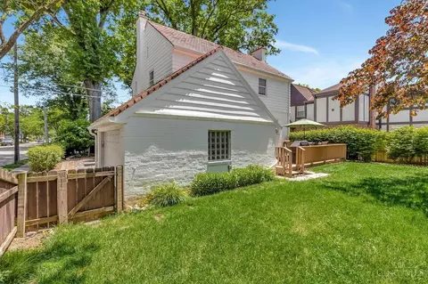 Exterior - 3935 Eileen Dr, Cincinnati, OH 45209 photo 10 of 23
