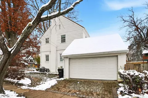 Exterior - 3935 Eileen Dr, Cincinnati, OH 45209 photo 8 of 23