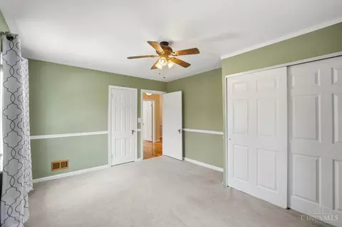 Bedroom - 3935 Eileen Dr, Cincinnati, OH 45209 photo 6 of 6