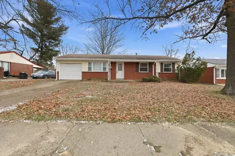 1958 Bluehill Dr, Cincinnati, OH 45240