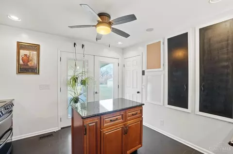 Kitchen - 3255 Harmony Ln, Cincinnati, OH 45248 photo 6 of 7