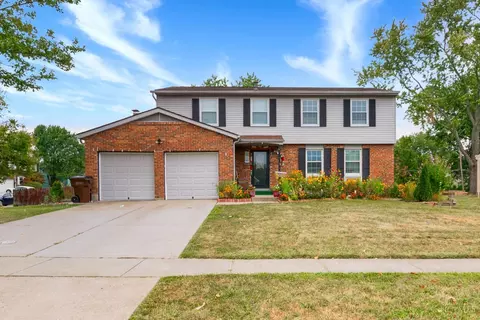 1314 Waycross Rd, Forest Park, OH 45240