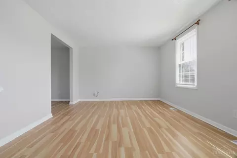 Living - 1314 Waycross Rd, Forest Park, OH 45240 photo 5 of 5