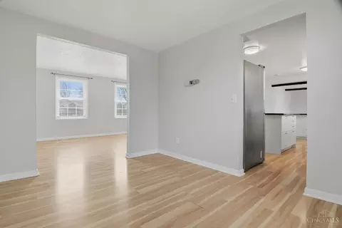 Living - 1314 Waycross Rd, Forest Park, OH 45240 photo 4 of 5