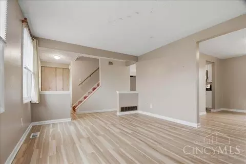 Living - 1314 Waycross Rd, Forest Park, OH 45240 photo 2 of 5