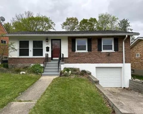 859 Gilcrest Ln, Cincinnati, OH 45238