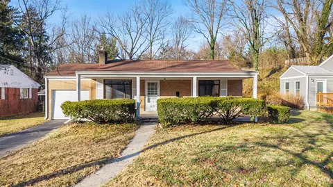 1415 Maple Ave, Wyoming, OH 45215