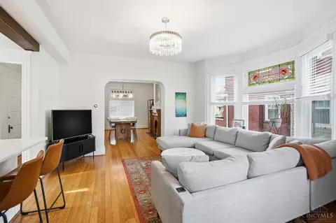 Living - 3414 Monteith Ave, Cincinnati, OH 45208 photo 3 of 3