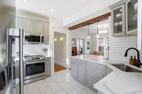Kitchen - 3414 Monteith Ave, Cincinnati, OH 45208 photo 2 of 7