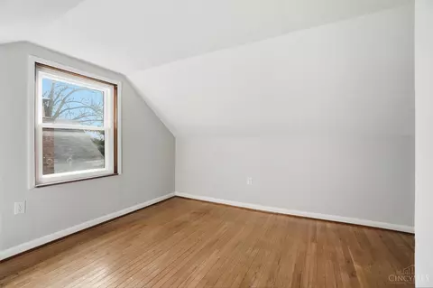 Bedroom - 4413 Hunt Rd, Blue Ash, OH 45242 photo 13 of 14