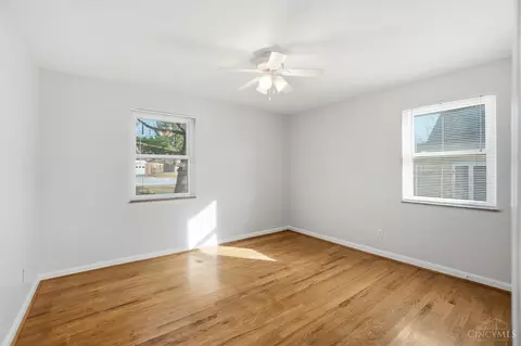 Bedroom - 4413 Hunt Rd, Blue Ash, OH 45242 photo 2 of 14
