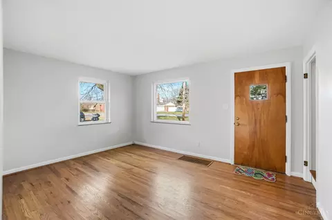 Living - 4413 Hunt Rd, Blue Ash, OH 45242 photo 2 of 3