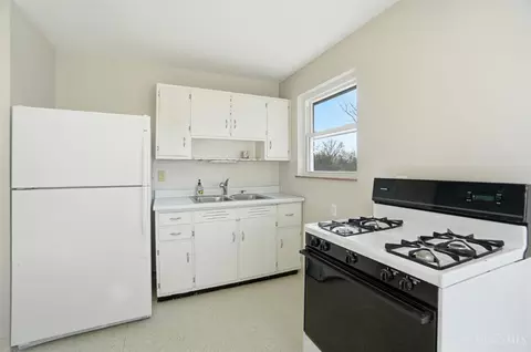 Kitchen - 4413 Hunt Rd, Blue Ash, OH 45242 photo 1 of 3