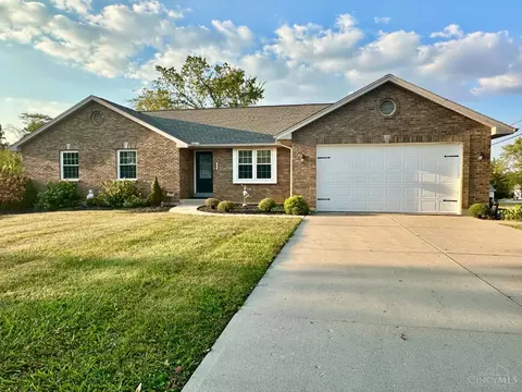1244 Timber Creek Dr, Hamilton, OH 45013