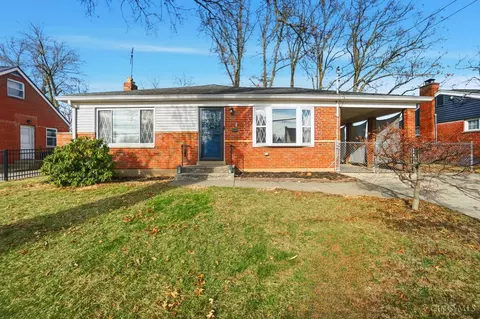 4152 Larchview Dr, Cincinnati, OH 45236