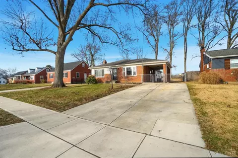 Exterior - 4152 Larchview Dr, Cincinnati, OH 45236 photo 2 of 15