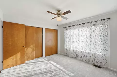 Bedroom - 4152 Larchview Dr, Cincinnati, OH 45236 photo 10 of 10