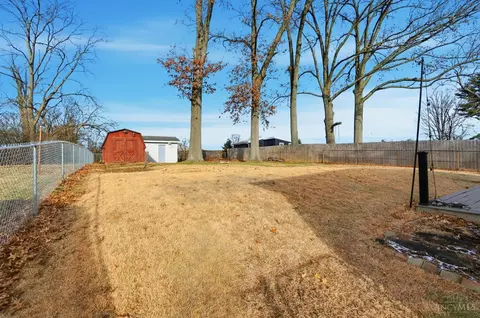 Exterior - 4152 Larchview Dr, Cincinnati, OH 45236 photo 11 of 15