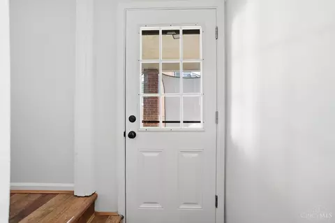 Entry Way - 4152 Larchview Dr, Cincinnati, OH 45236 photo 5 of 5