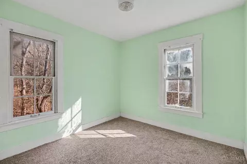 Bedroom - 6378 Hillside Ave, Cincinnati, OH 45233 photo 2 of 7