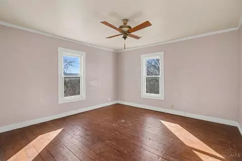 Bedroom - 6378 Hillside Ave, Cincinnati, OH 45233 photo 1 of 7