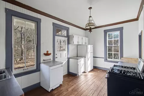 Kitchen - 6378 Hillside Ave, Cincinnati, OH 45233 photo 1 of 3