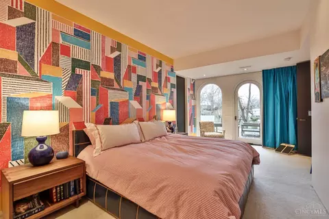 Bedroom - 6 Corbin Dr, Cincinnati, OH 45208 photo 8 of 9