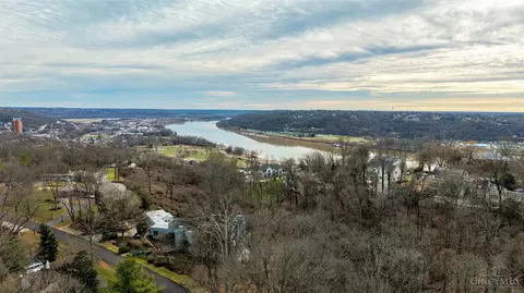 View/Area - 6 Corbin Dr, Cincinnati, OH 45208 photo 2 of 5